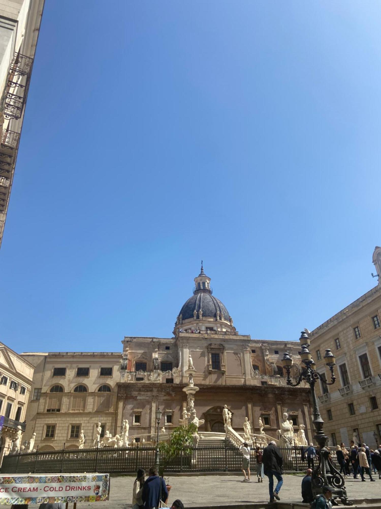 Maqueda Suites Palermo Eksteriør bilde